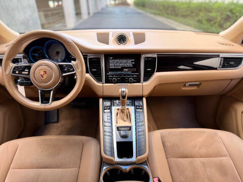 2015 Porsche Macan S