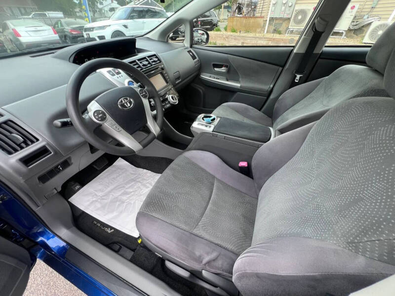 2012 Toyota Prius v Three