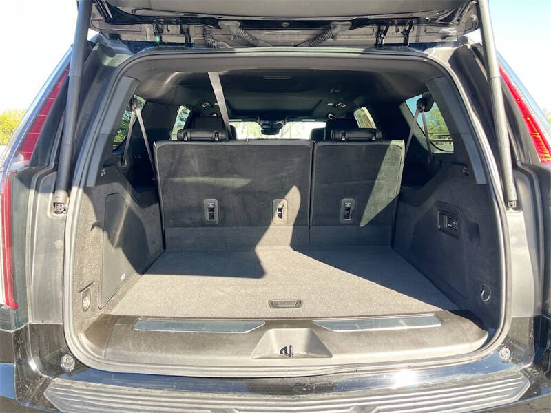 2024 Cadillac Escalade ESV Premium Luxury