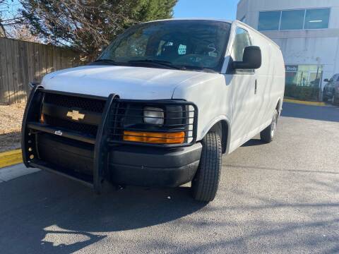 2007 Chevrolet Express Cargo for sale at Super Bee Auto in Chantilly VA
