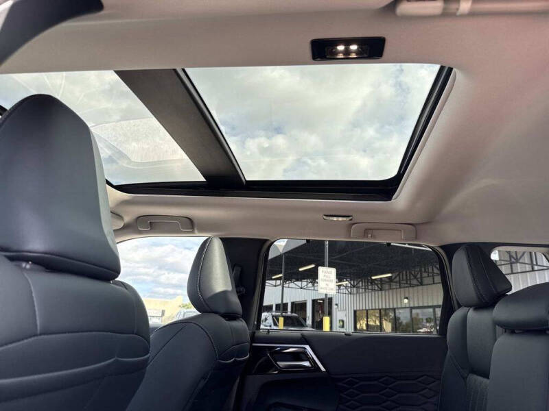 2026 Mitsubishi Outlander SEL