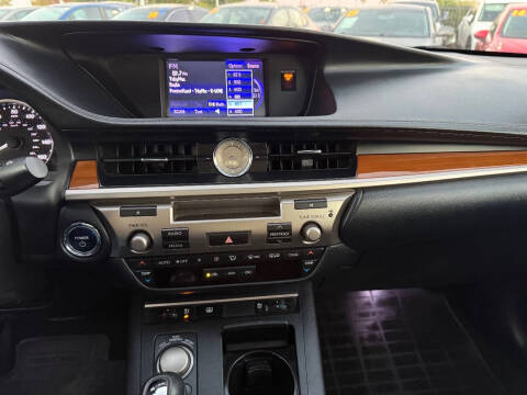 2014 Lexus ES 300h