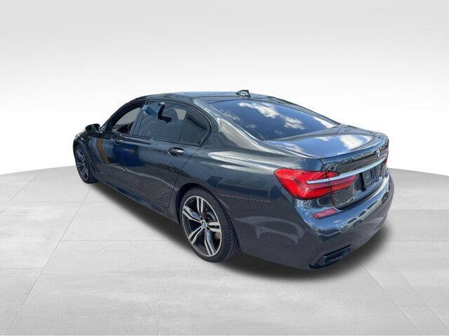 2019 BMW 7 Series 740i