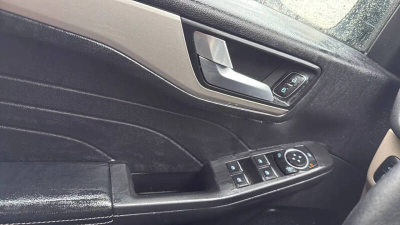 2021 Ford Escape Hybrid SEL