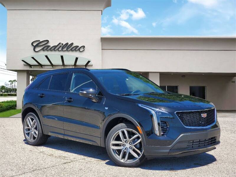 2023 Cadillac XT4 for sale at Betten Baker Preowned Center in Twin Lake MI