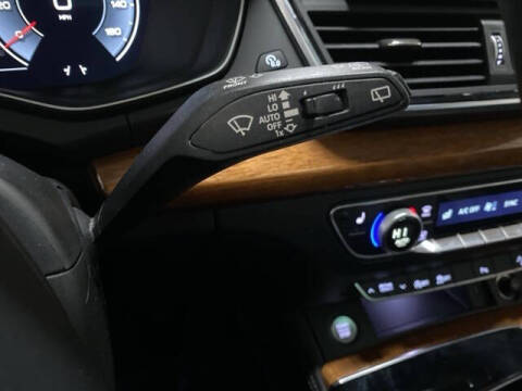 2023 Audi Q5 quattro Premium Plus 40 TFSI