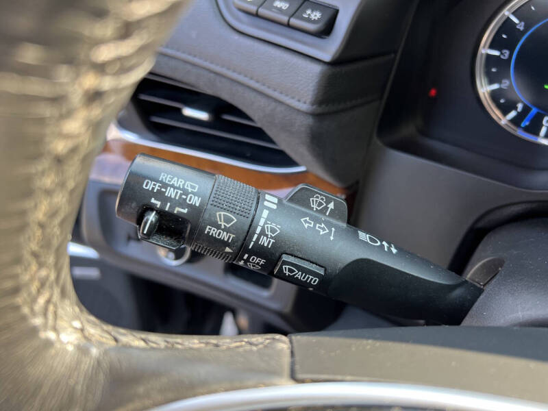 2018 Cadillac Escalade Luxury