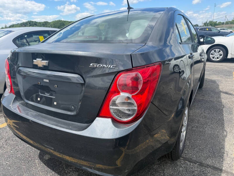 2014 Chevrolet Sonic LS Auto