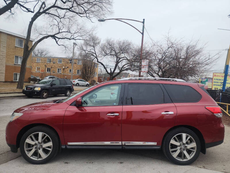 2014 Nissan Pathfinder for sale at ROCKET AUTO SALES in Chicago IL