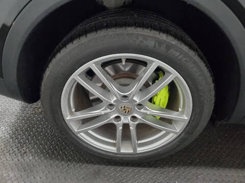 2019 Porsche Cayenne E-Hybrid