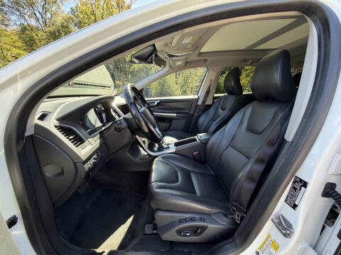 2015 Volvo XC60 T5 Drive-E Premier