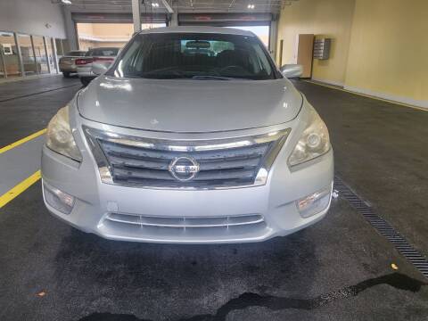 2013 Nissan Altima for sale at 1st Klass Auto Sales in Hollywood FL