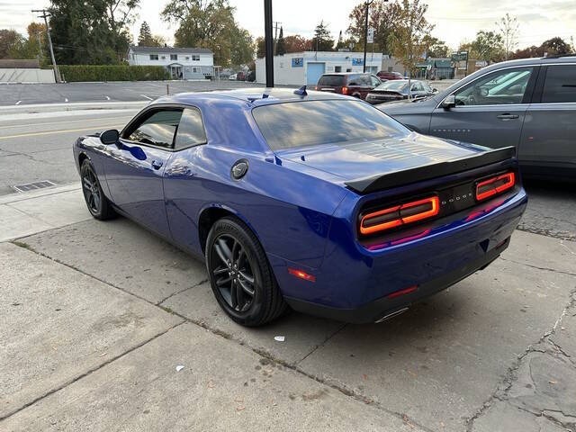 2019 Dodge Challenger SXT