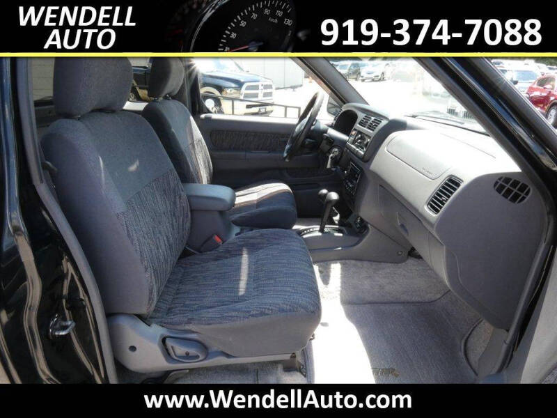 1999 Nissan Frontier SE