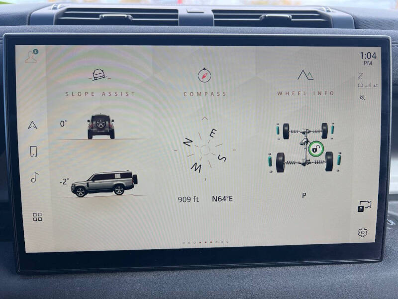 2023 Land Rover Defender 130 SE