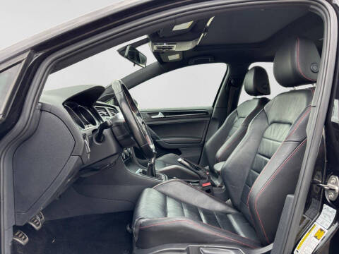 2016 Volkswagen Golf GTI SE