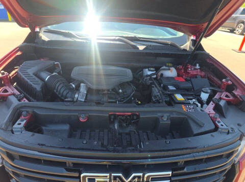 2023 GMC Acadia SLT