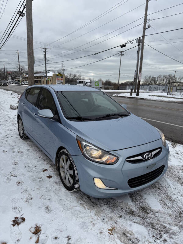 2013 Hyundai Accent SE