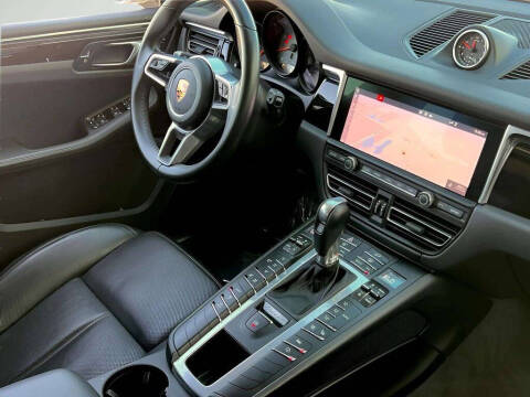 2020 Porsche Macan S
