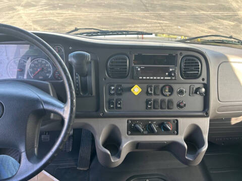 2022 Freightliner M2 106