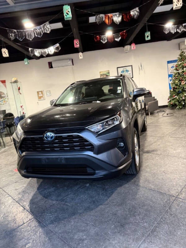 2021 Toyota RAV4 Hybrid XLE Premium