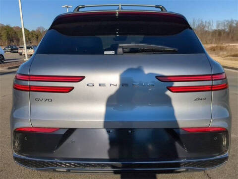2026 Genesis GV70 2.5T Advanced