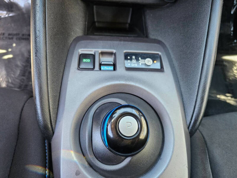 2024 Nissan LEAF S