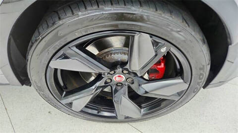 2022 Jaguar F-PACE SVR