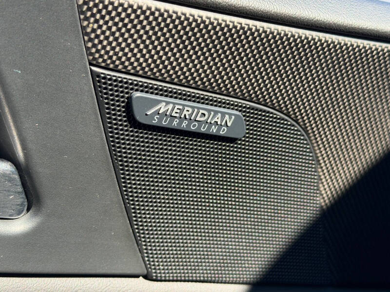 2017 Jaguar XE 35t R-Sport