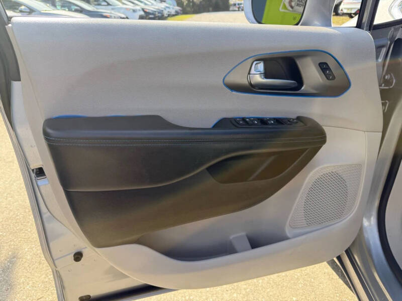 2021 Chrysler Pacifica Touring L