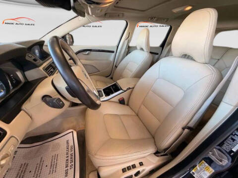 2016 Volvo XC70 T5 Platinum