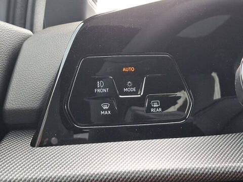 2025 Volkswagen Golf GTI Autobahn