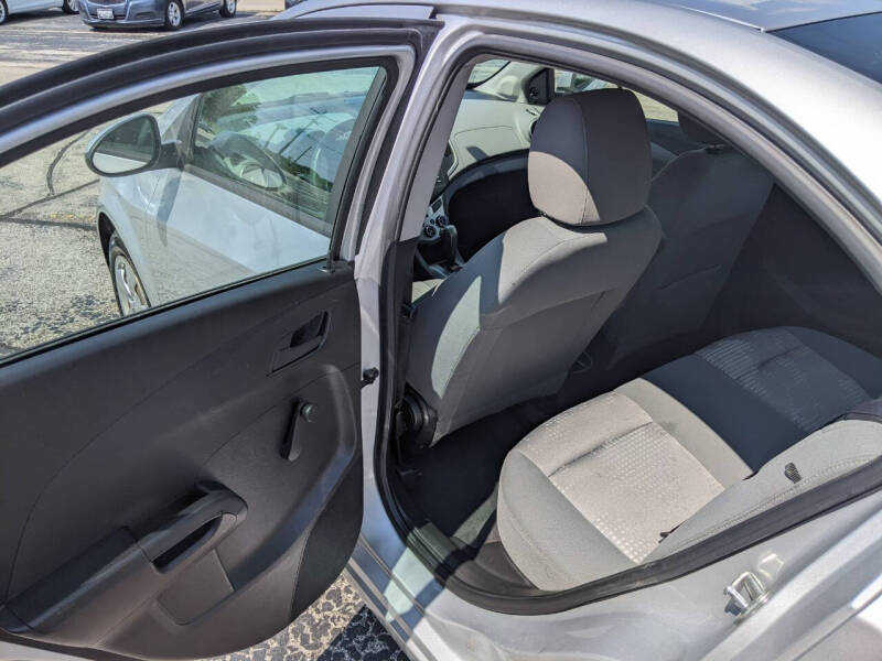 2015 Chevrolet Sonic LS Auto