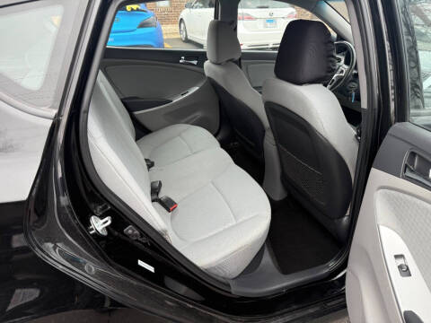 2014 Hyundai Accent SE