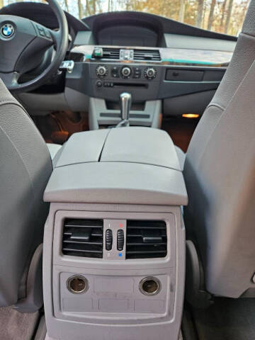 2004 BMW 5 Series 525i