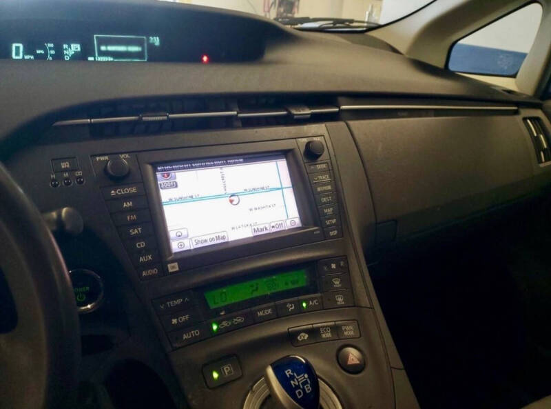 2010 Toyota Prius III