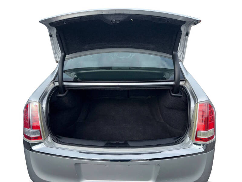 2012 Chrysler 300 Limited