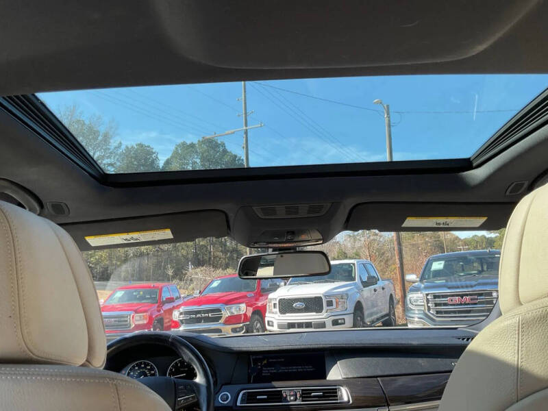 2012 BMW 7 Series 740i