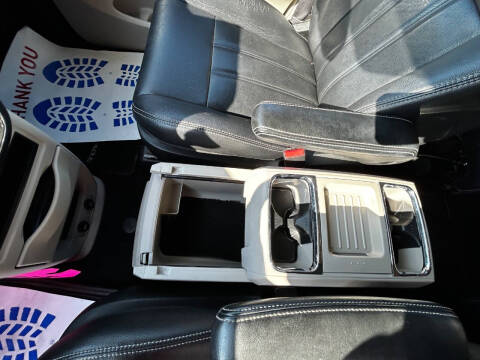 2015 Chrysler Town and Country Touring