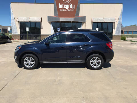 2017 Chevrolet Equinox for sale at Integrity Auto Group in Wichita KS