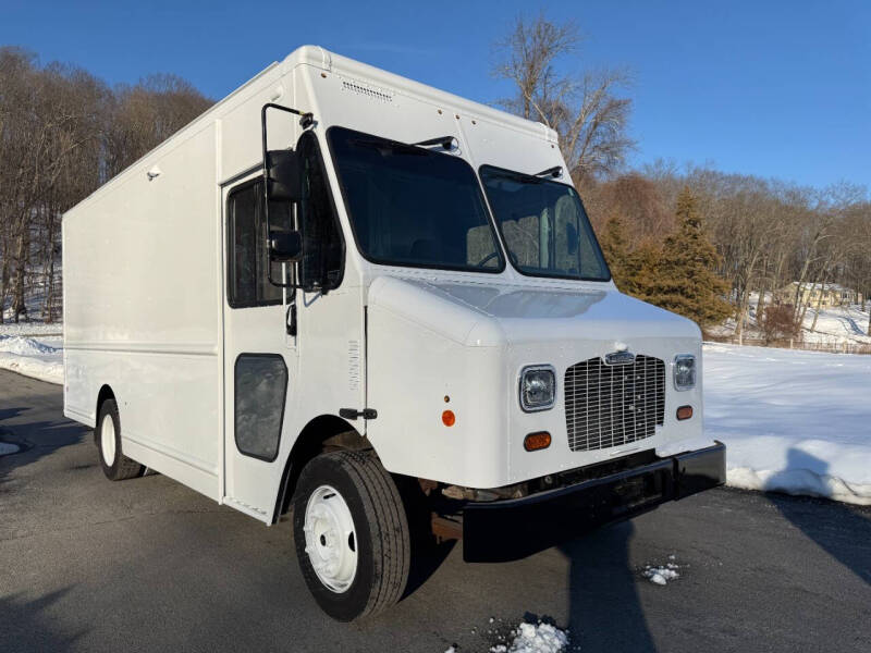 2021 Freightliner MT45 Chassis