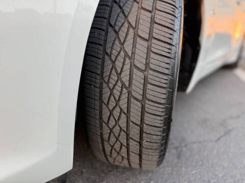 2017 Infiniti Q50 2.0T