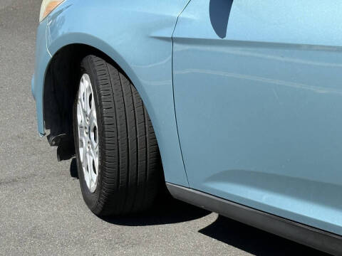 2012 Ford Focus SE