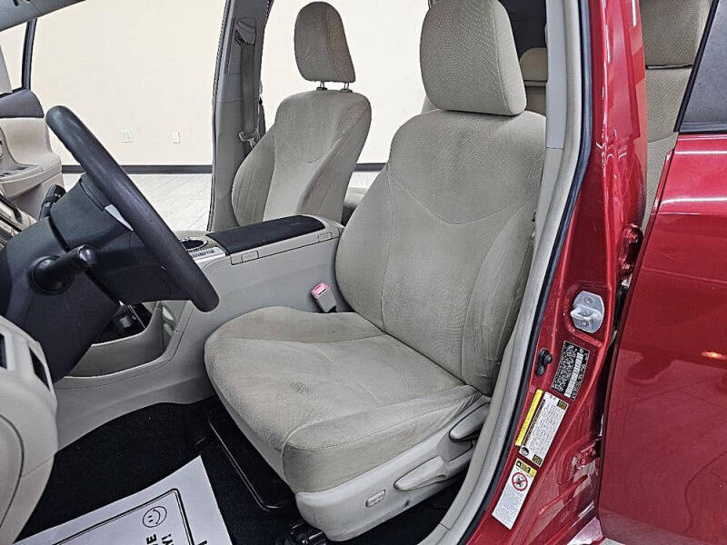 2012 Toyota Prius v Two