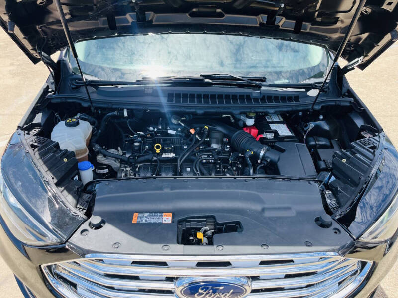 2022 Ford Edge Titanium