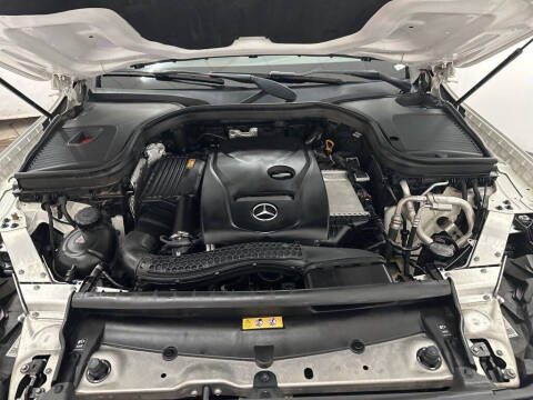 2017 Mercedes-Benz GLC GLC 300