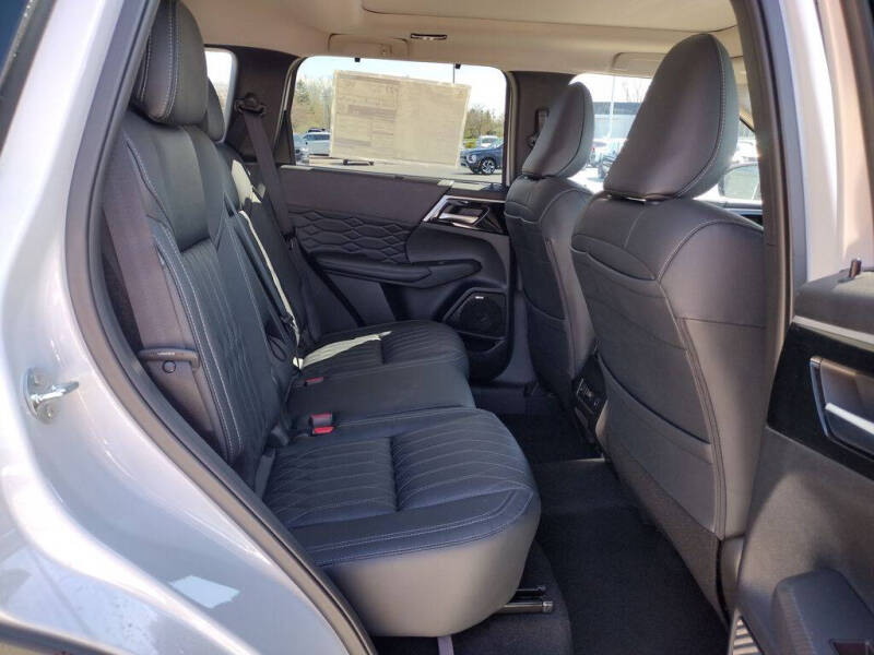 2026 Mitsubishi Outlander SEL