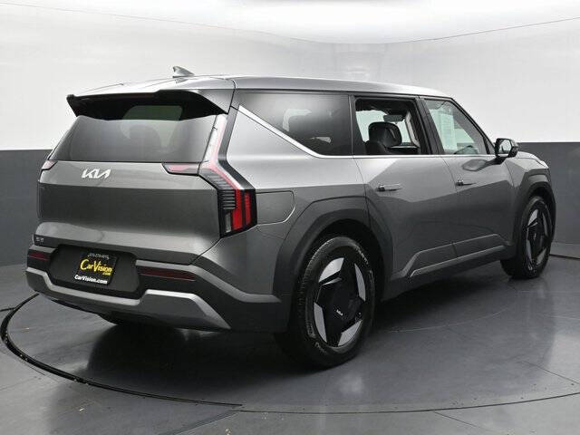 2024 Kia EV9 Light Long Range