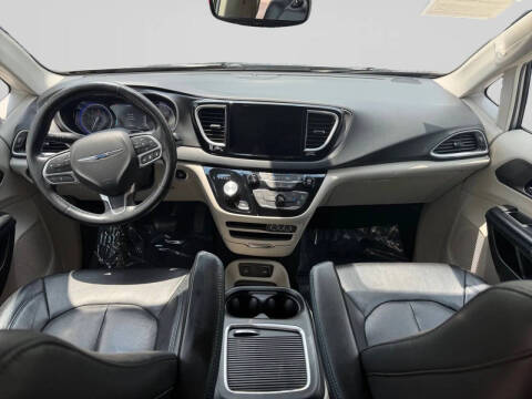2021 Chrysler Pacifica Touring L