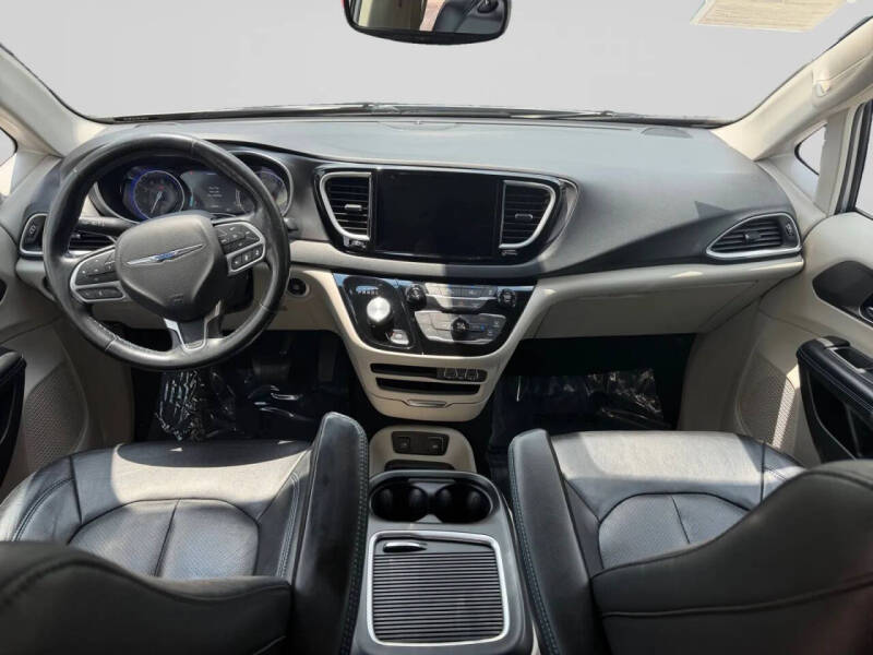 2021 Chrysler Pacifica Touring L